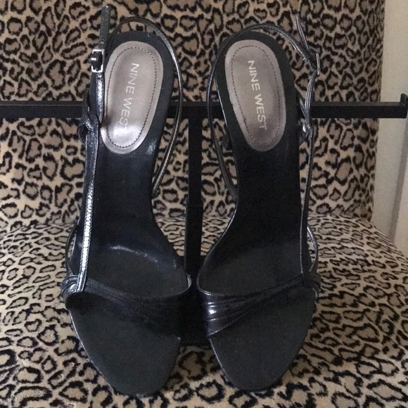Nine West black strappy sandals - Picture 2 of 3